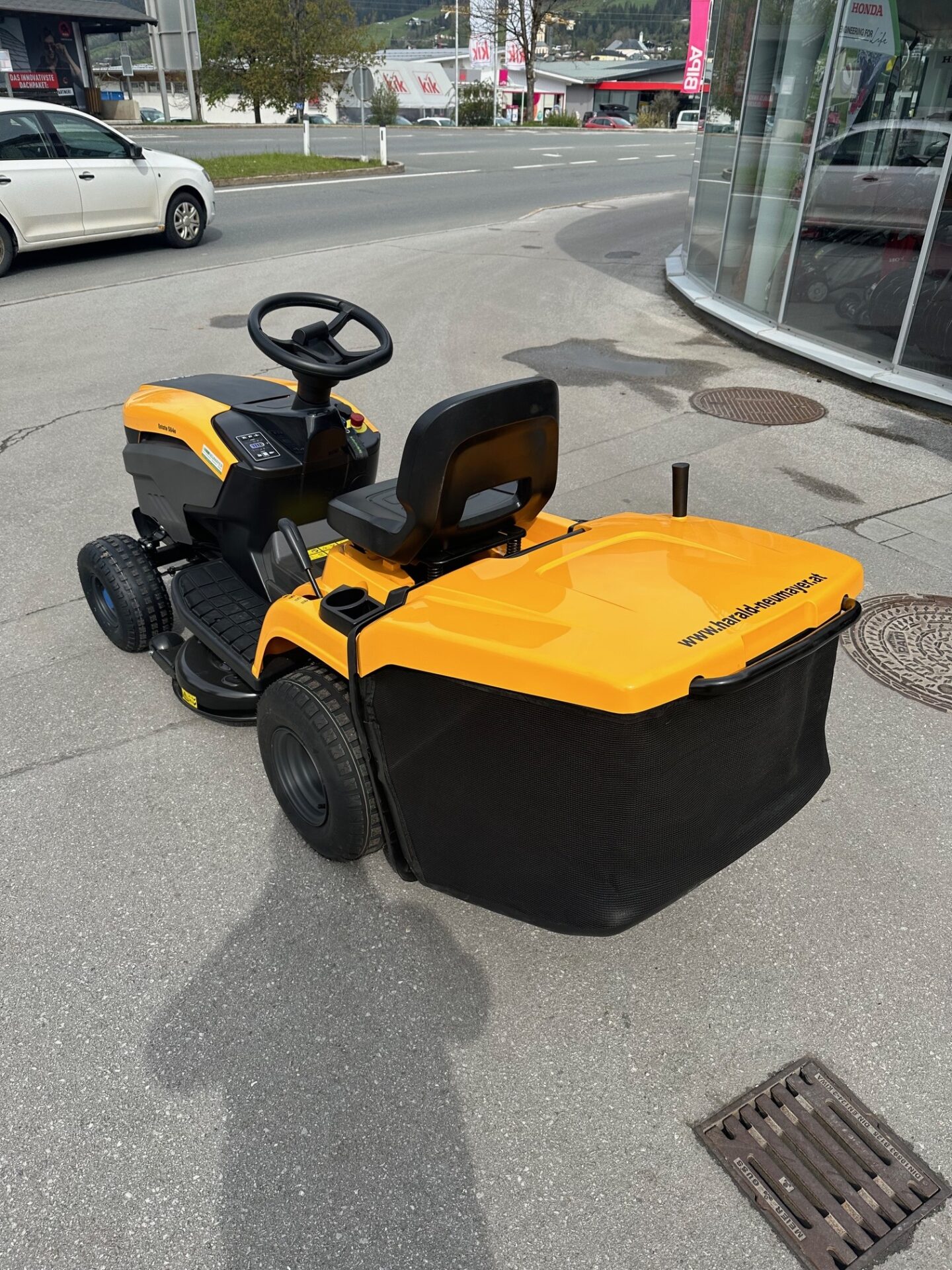 Akku-Rasentraktor STIGA Estate 584e Experience- NEUGERÄT – Bild 3