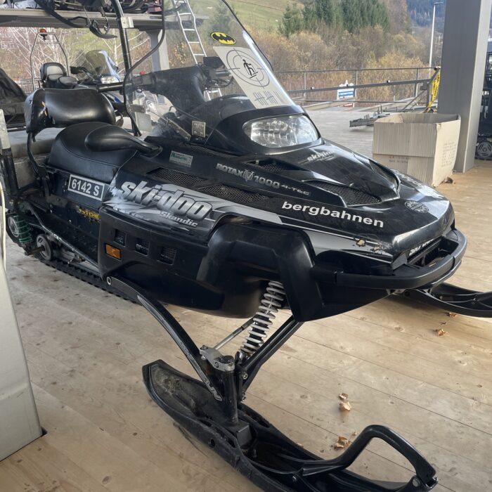 Motorschlitten Ski-doo Skandic V1000